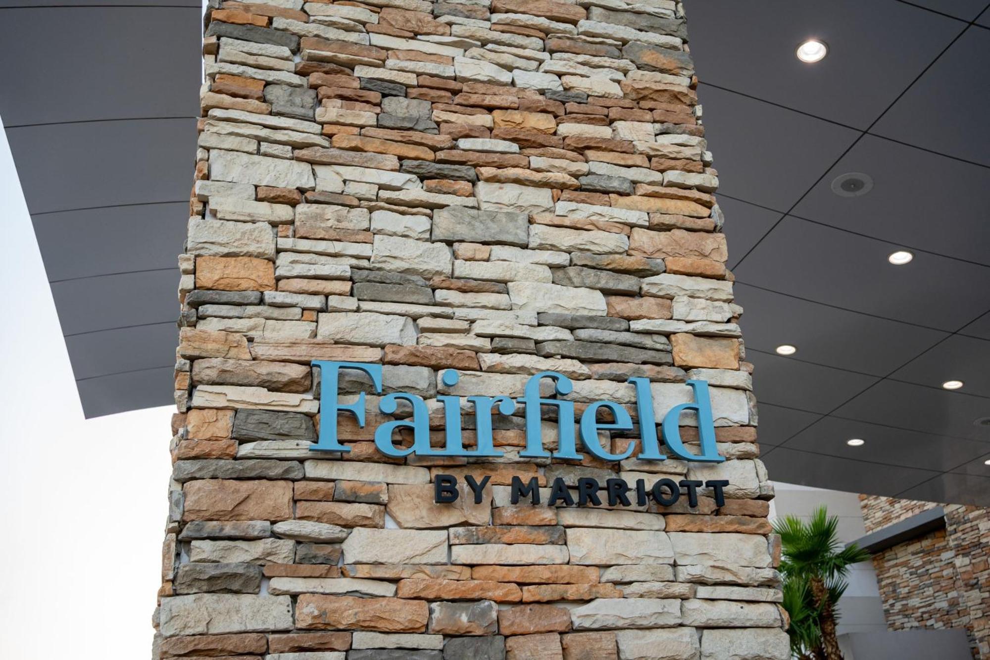 Fairfield Inn & Suites By Marriott Мехікалі Екстер'єр фото